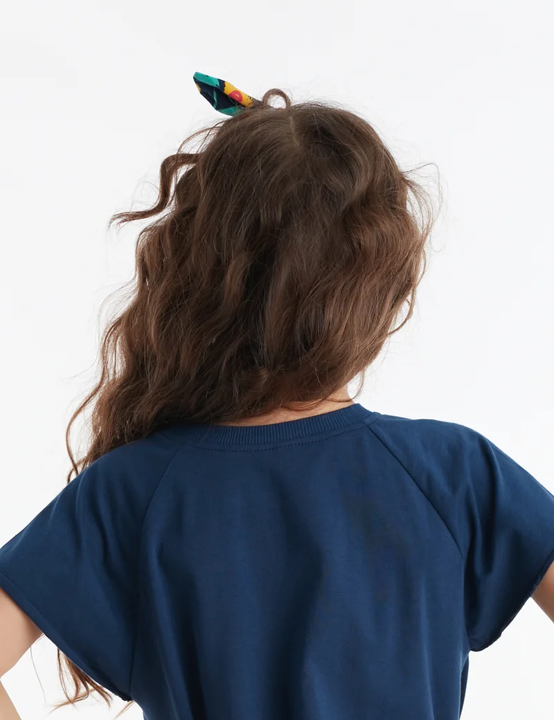 دينوكيدس طوق شعر بالزهور